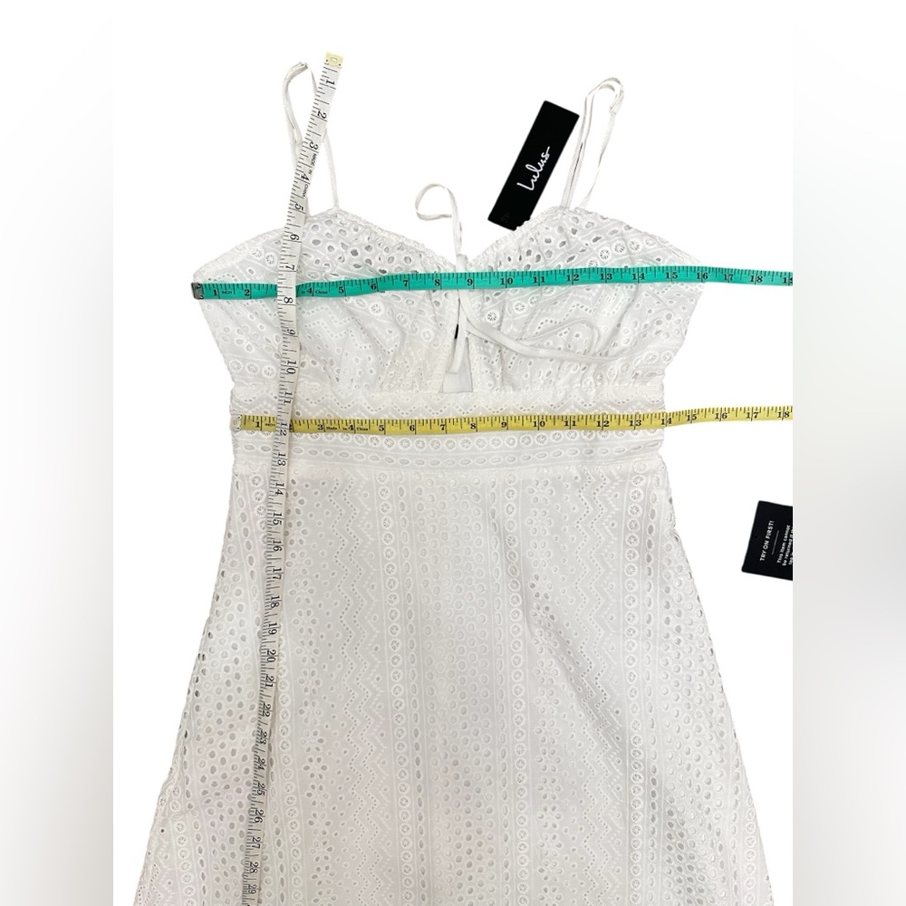 LULUS Adored Aura White Eyelet Embroidered Cutout Midi Dress Size Small $69 NWT - Picture 9 of 12
